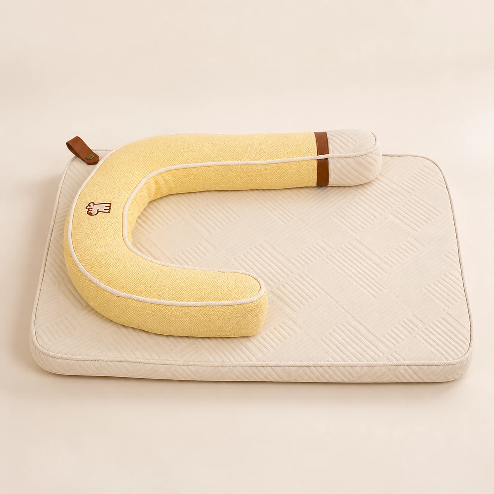 CoolTouch Four Seasons Cushion - Image 1